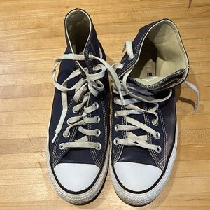 Chuck Taylors Navy Blue